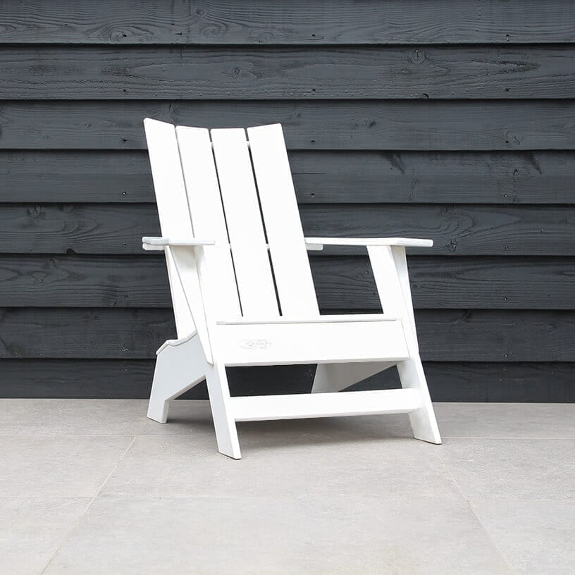 Modern adirondack chair wit kunststof